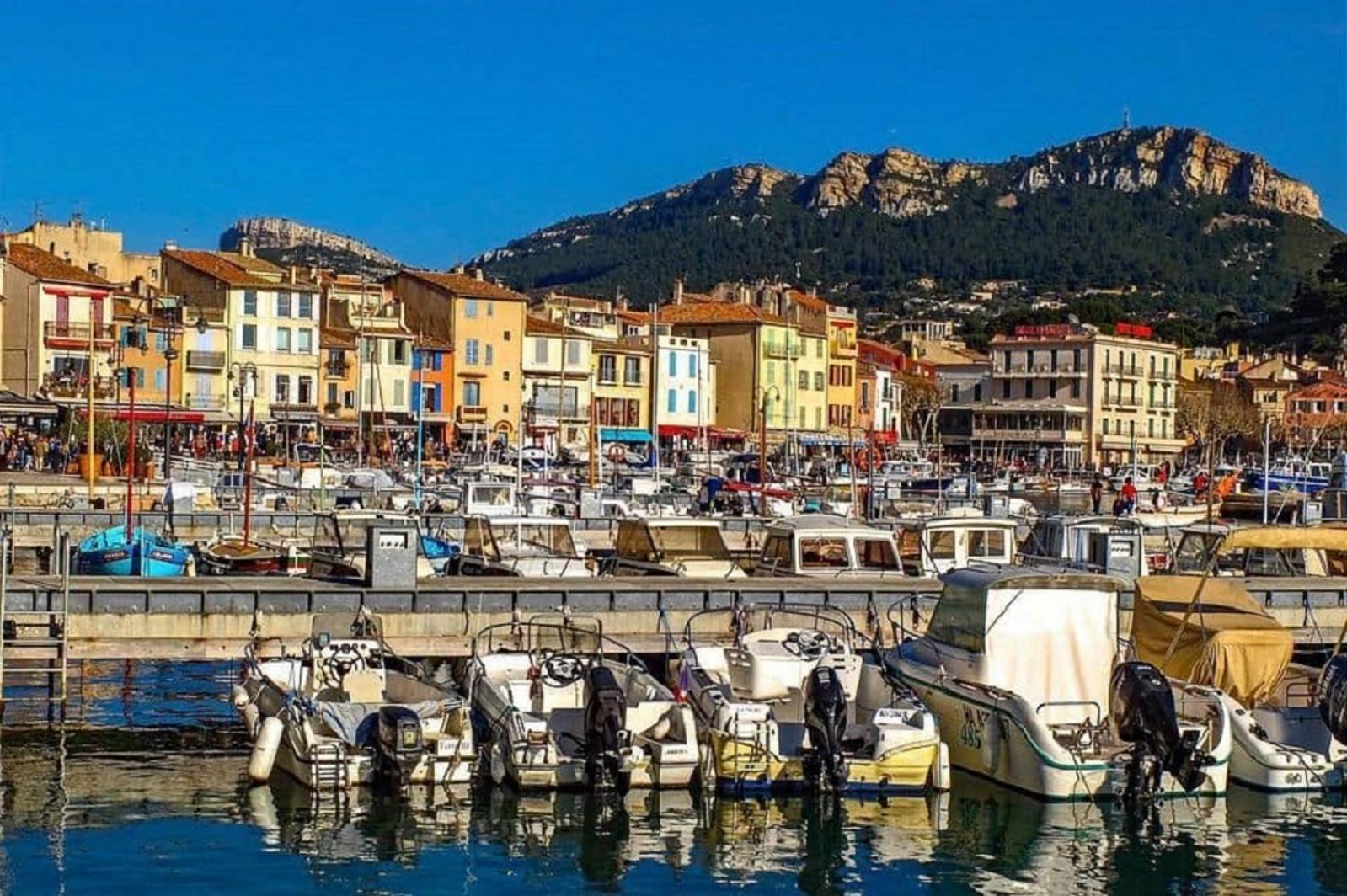 La Maison De Doms Avec Jacuzzi Et Vue Mer Cassis Eksteriør bilde